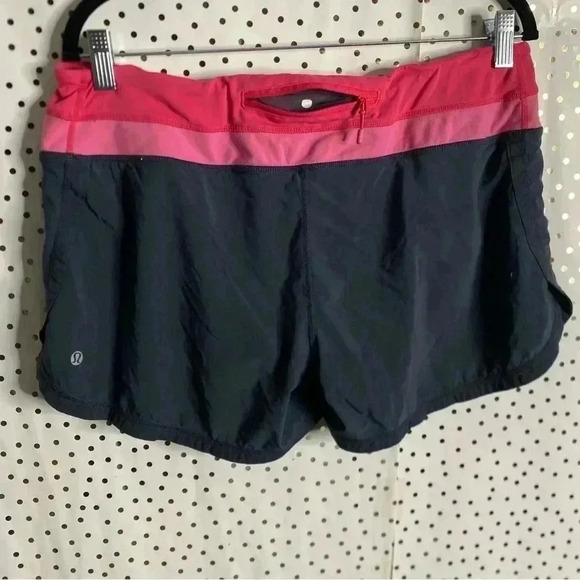 Lululemon Womens Shorts - Picture 6 of 7